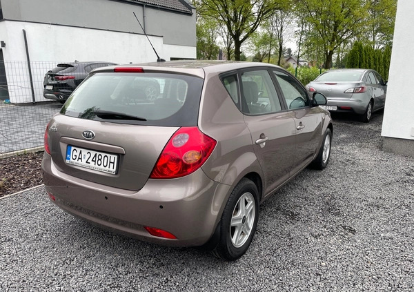 Kia Ceed cena 23900 przebieg: 133000, rok produkcji 2008 z Oświęcim małe 254